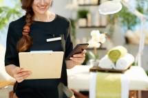 Engaging Customers: Strategies for Building an Impactful Loyalty Program